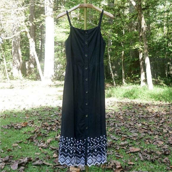 Old Navy Black White Embroidered Midi Sundress - Picture 1 of 6